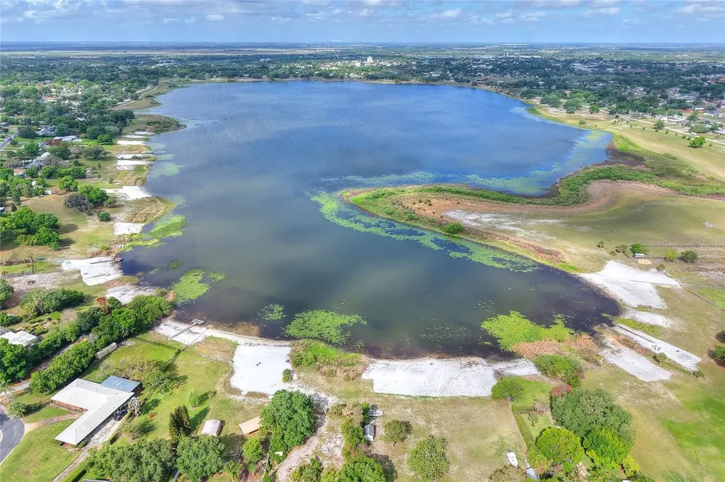 1147 Circle Drive Lake Wales FL 33853