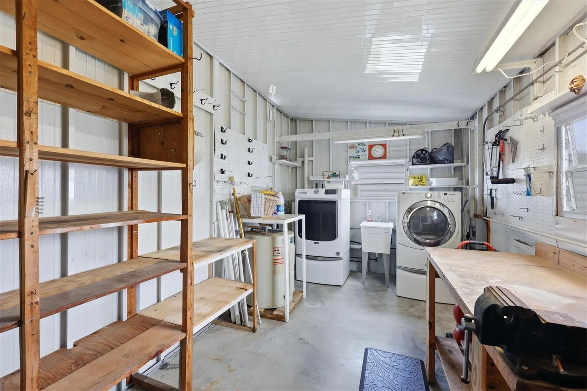 240 Via De Luna Englewood FL 34224