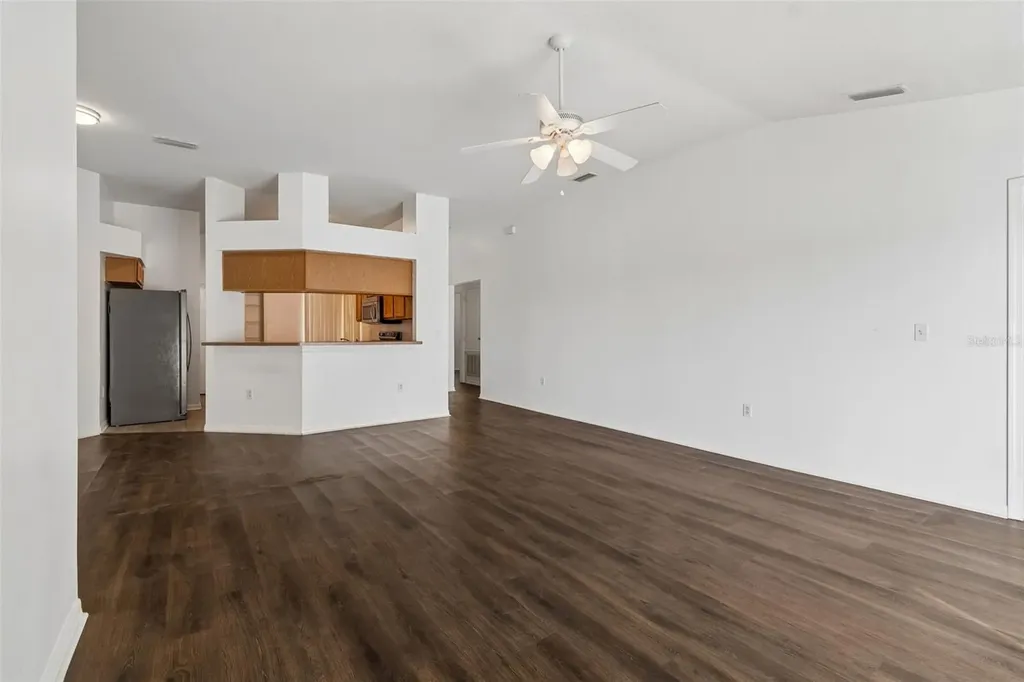 7643 Weehawken Drive Zephyrhills FL 33540