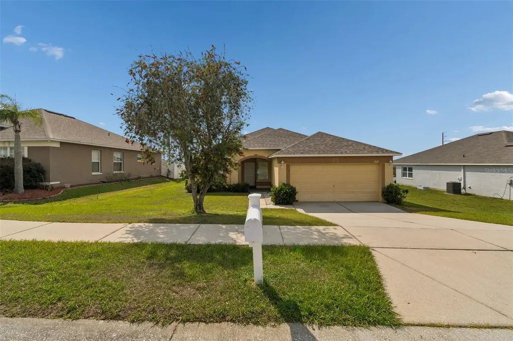 7643 Weehawken Drive Zephyrhills FL 33540