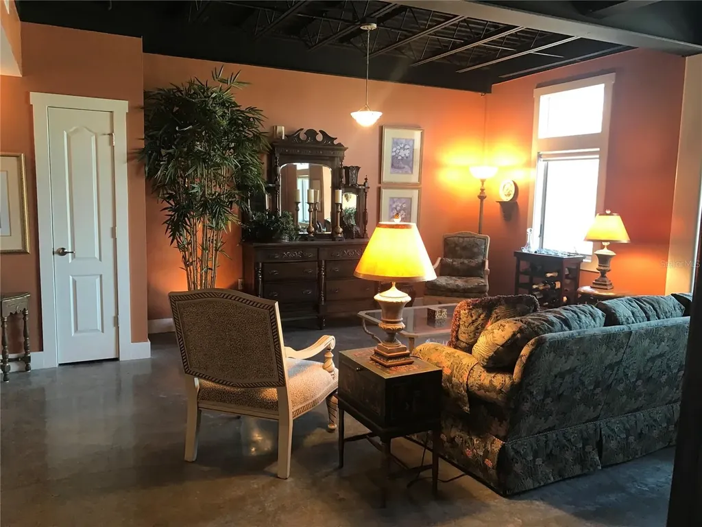 125 N Kentucky Avenue Lakeland FL 33801