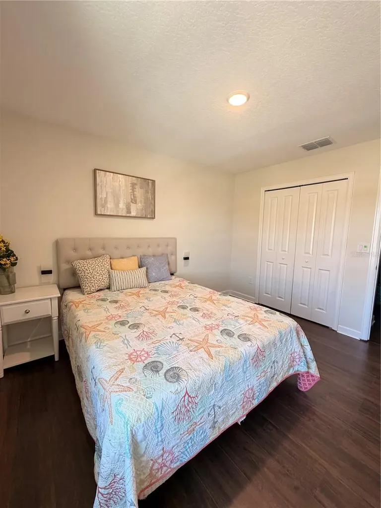1187 Oak Bluff Drive Davenport FL 33837
