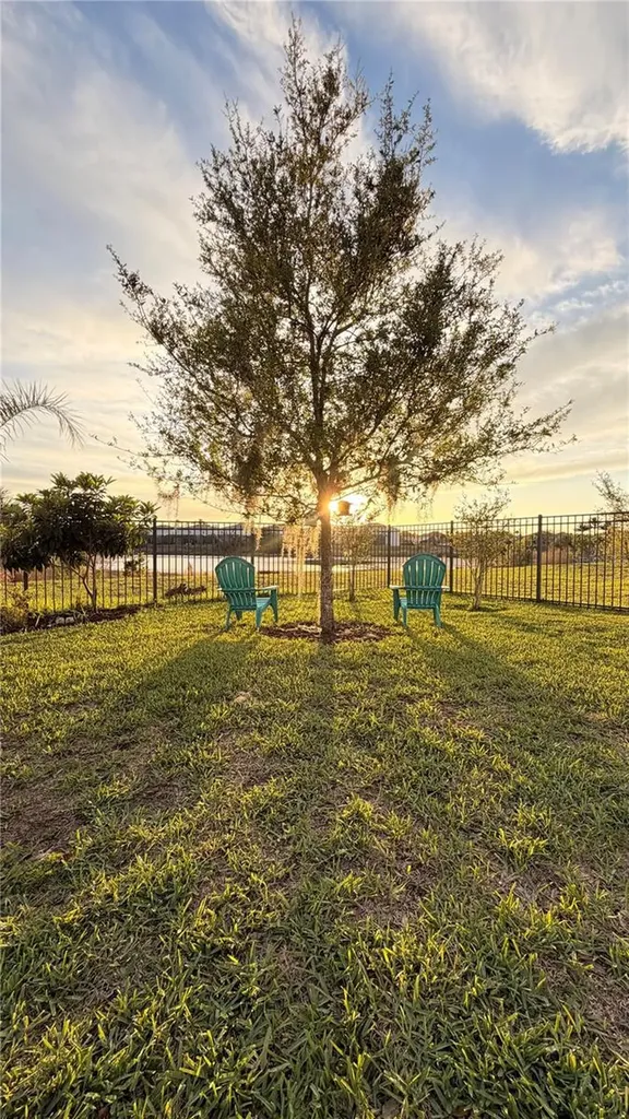 1187 Oak Bluff Drive Davenport FL 33837