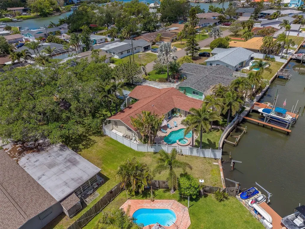 2017 Cove Drive Largo FL 33774