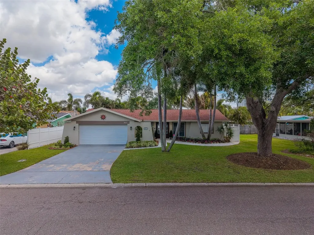 2017 Cove Drive Largo FL 33774