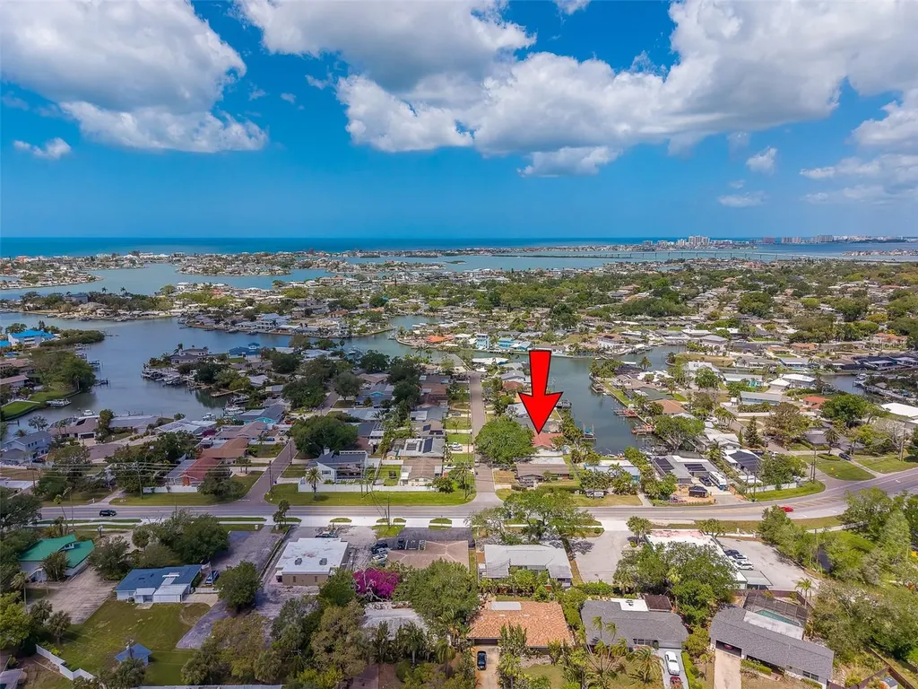 2017 Cove Drive Largo FL 33774