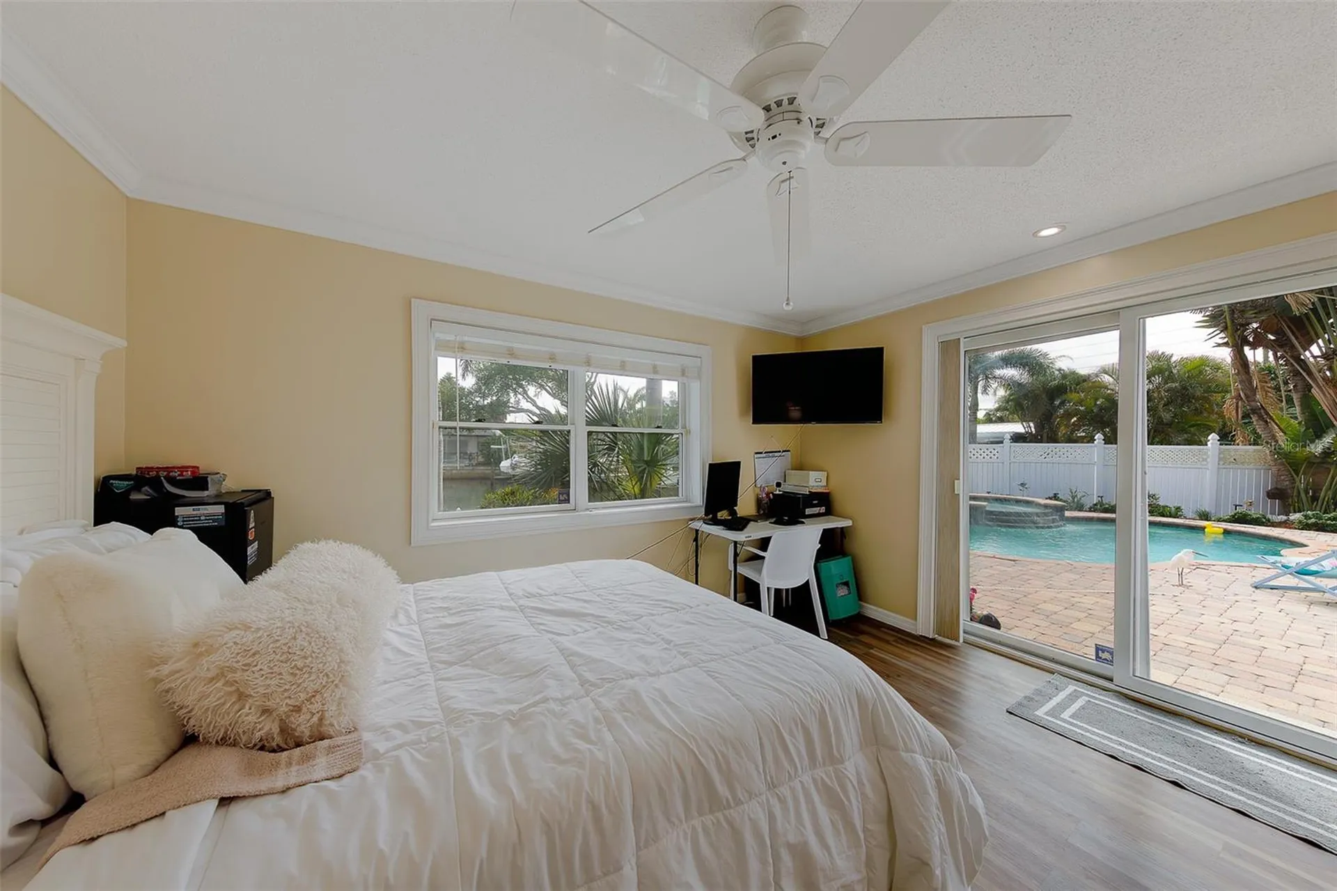 2017 Cove Drive Largo FL 33774