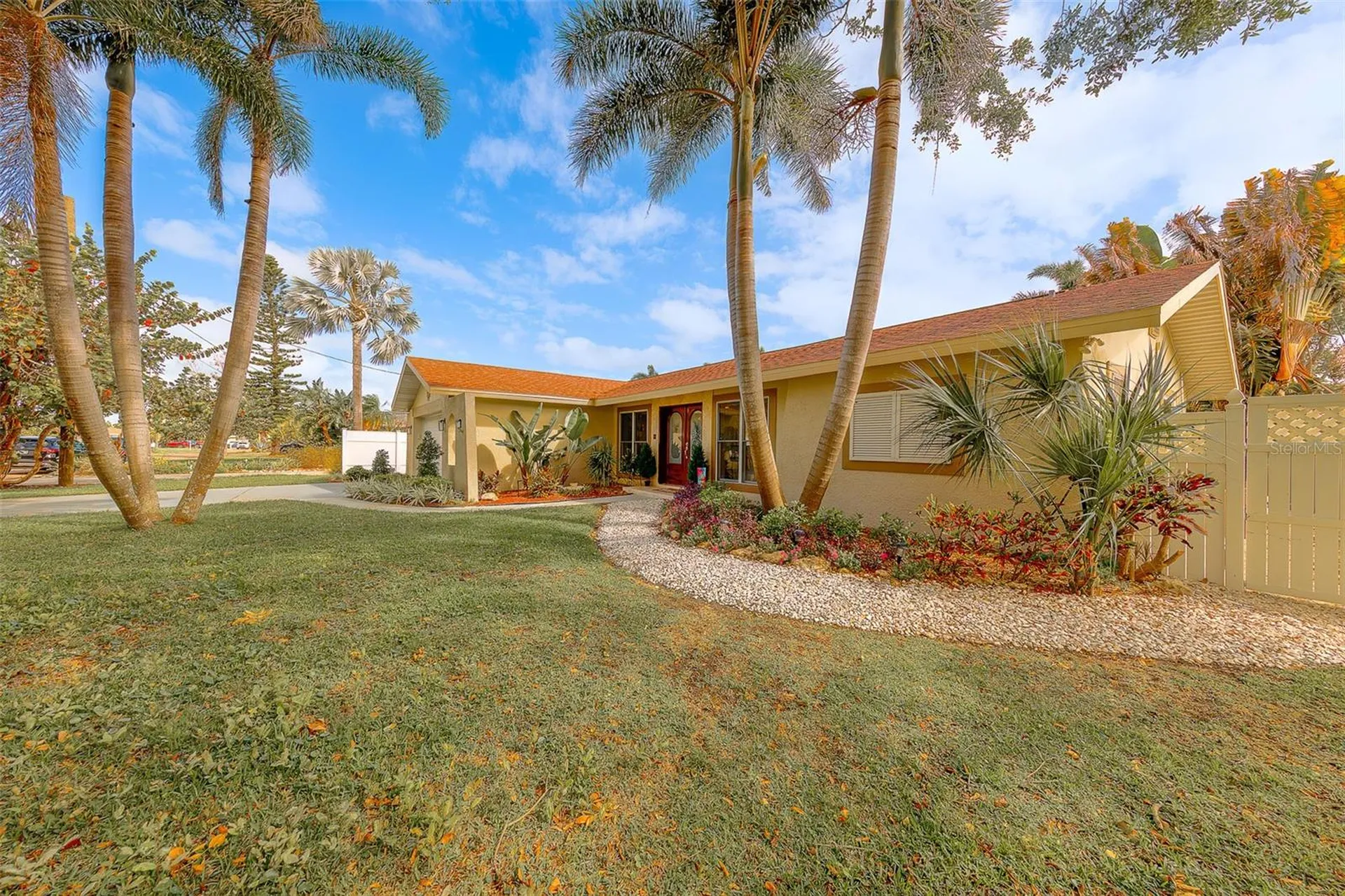 2017 Cove Drive Largo FL 33774