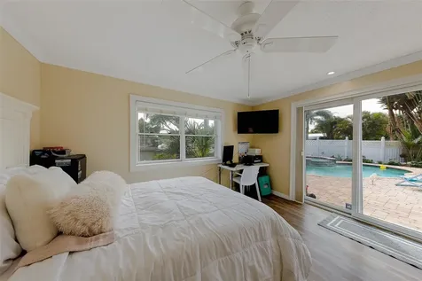 2017 Cove Drive Largo FL 33774