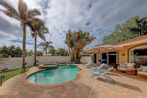 2017 Cove Drive Largo FL 33774