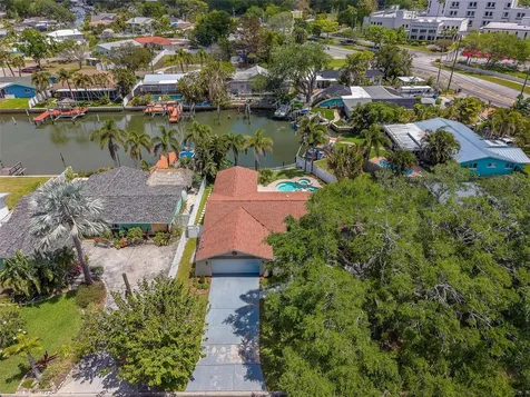 2017 Cove Drive Largo FL 33774
