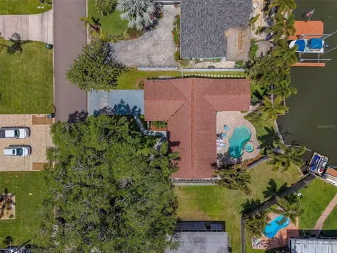 2017 Cove Drive Largo FL 33774