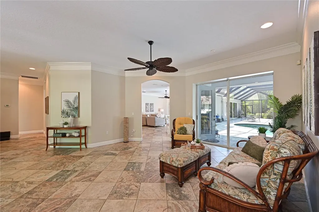 3240 Walter Travis Drive Sarasota FL 34240
