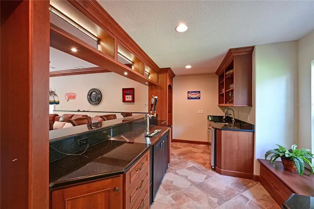 3240 Walter Travis Drive Sarasota FL 34240
