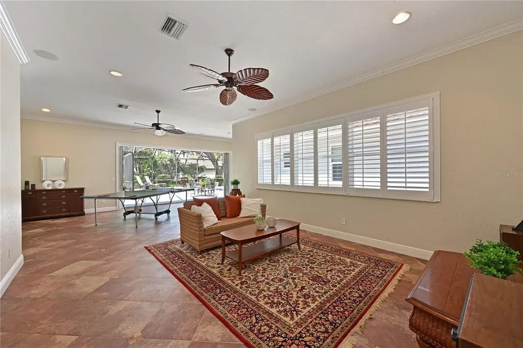 3240 Walter Travis Drive Sarasota FL 34240