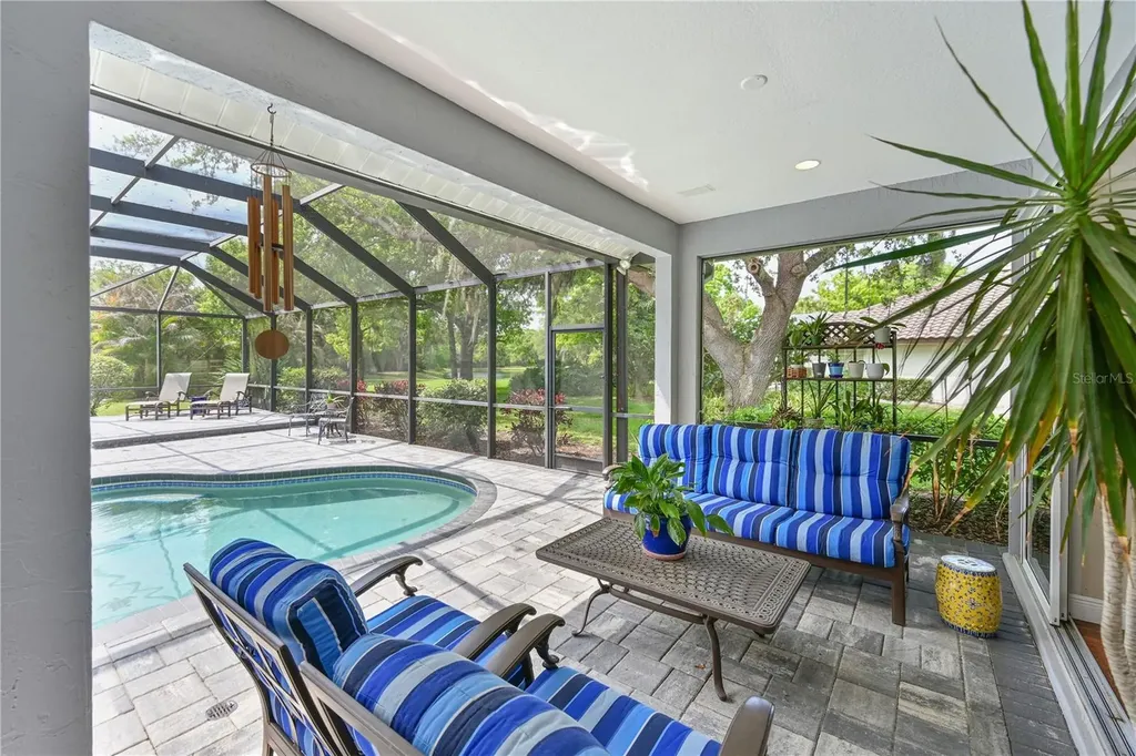 3240 Walter Travis Drive Sarasota FL 34240