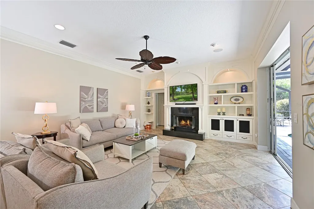 3240 Walter Travis Drive Sarasota FL 34240