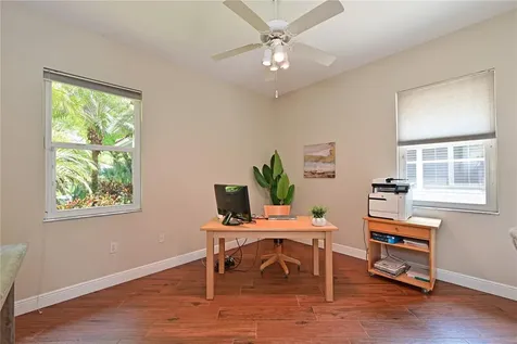 3240 Walter Travis Drive Sarasota FL 34240