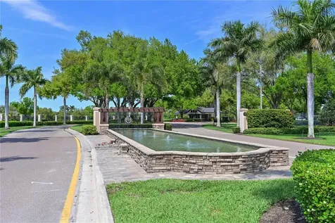 3240 Walter Travis Drive Sarasota FL 34240