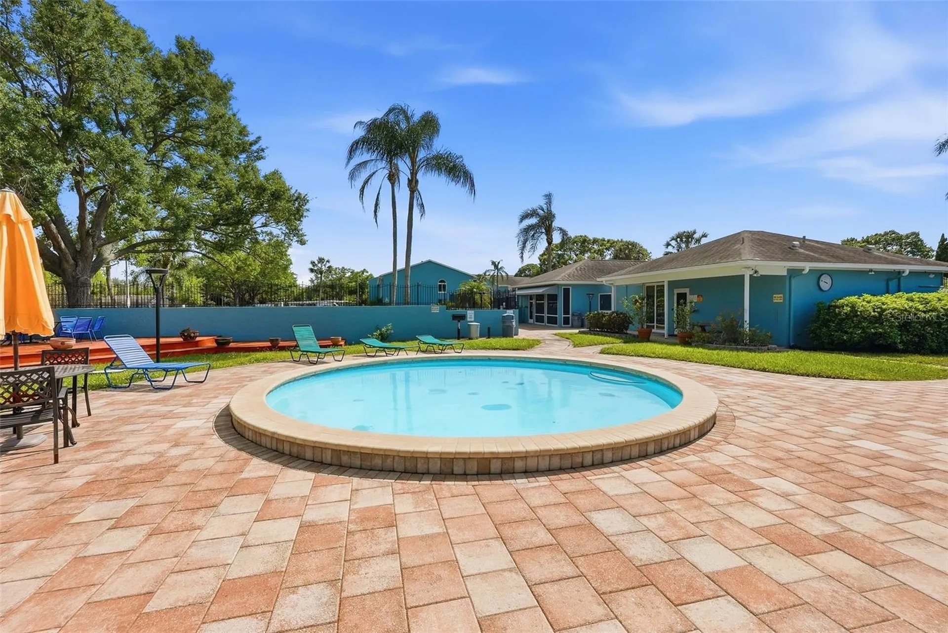 107 114th Avenue N St Petersburg FL 33716
