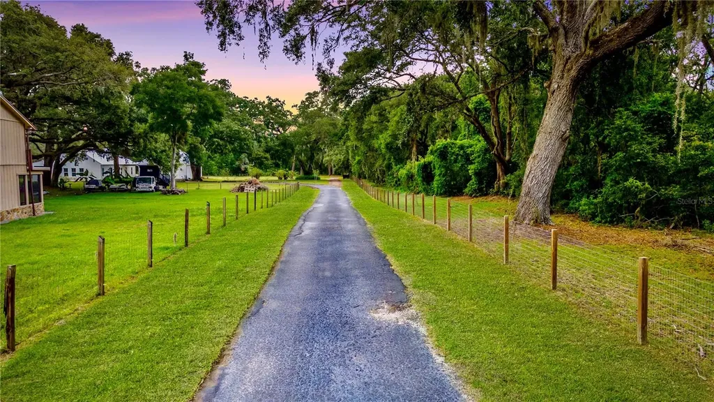 31035 Pasco Road San Antonio FL 33576