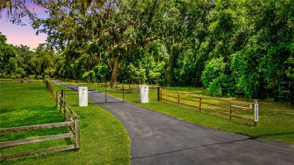 31035 Pasco Road San Antonio FL 33576