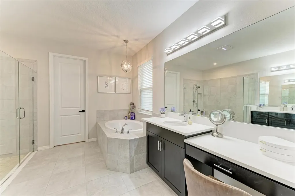 16528 Paynes Mill Drive Bradenton FL 34211