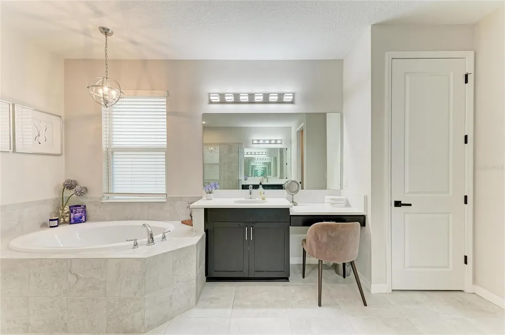 16528 Paynes Mill Drive Bradenton FL 34211