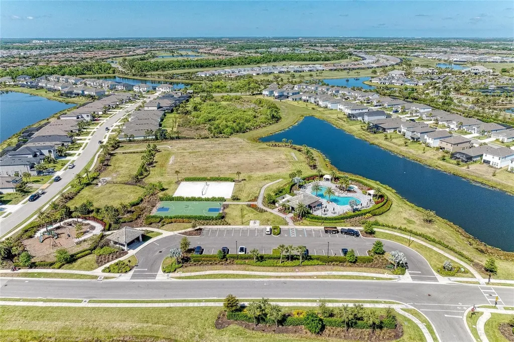 16528 Paynes Mill Drive Bradenton FL 34211