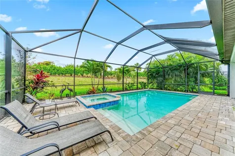 16528 Paynes Mill Drive Bradenton FL 34211