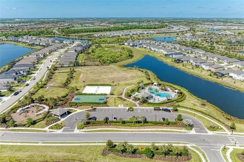 16528 Paynes Mill Drive Bradenton FL 34211