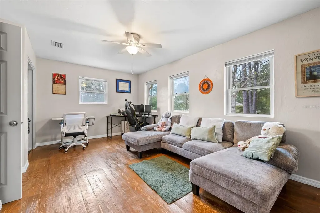 10135 NW 25th Place Gainesville FL 32606