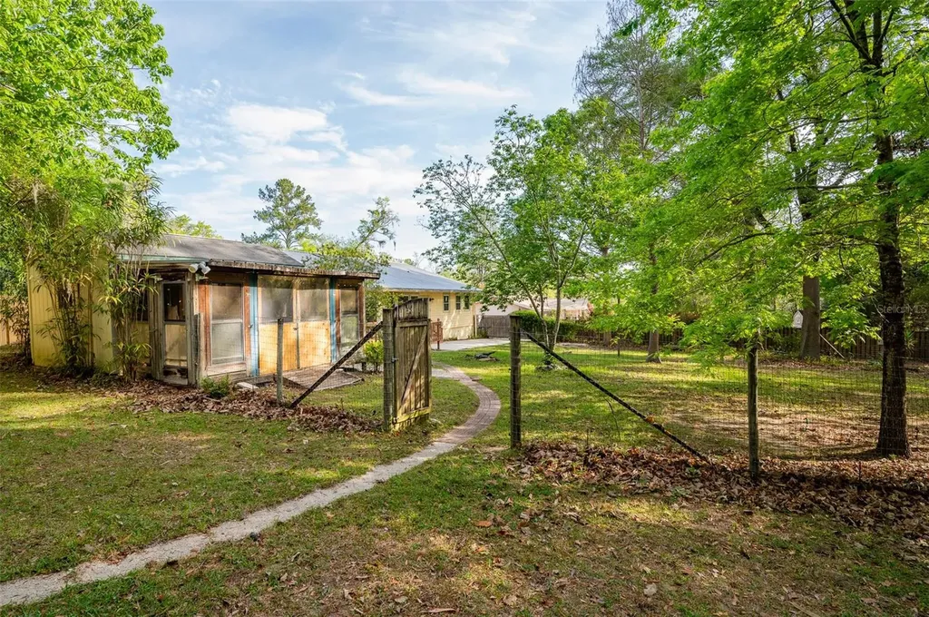 10135 NW 25th Place Gainesville FL 32606