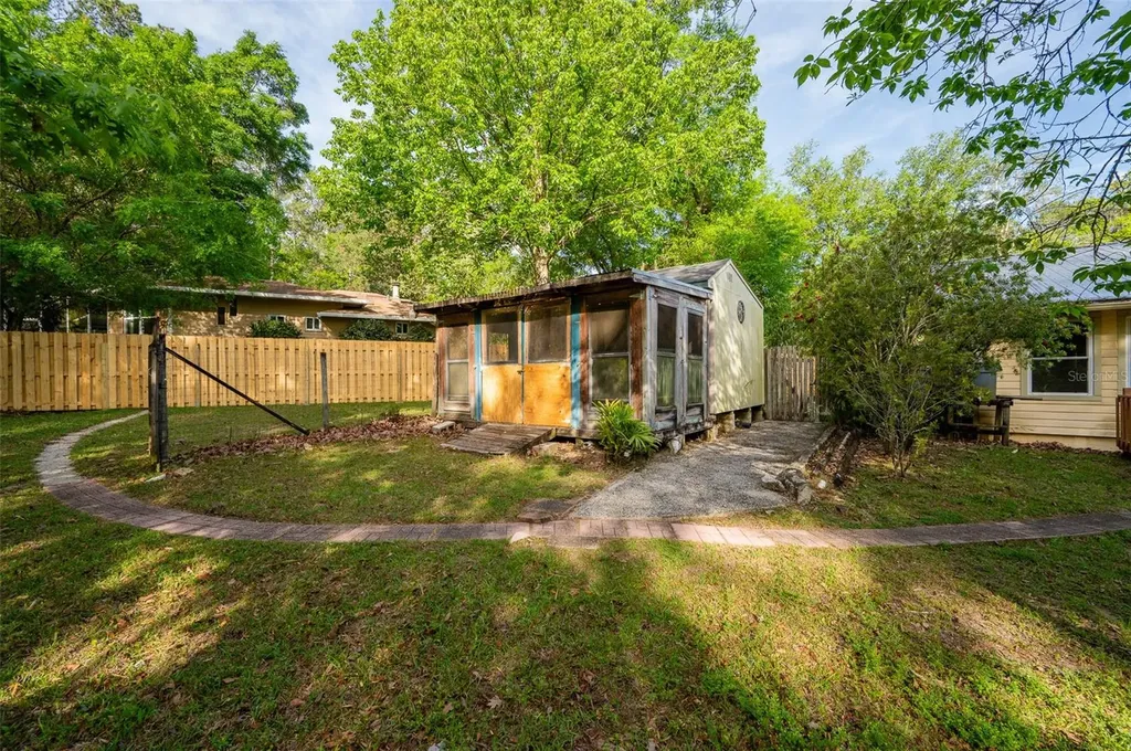 10135 NW 25th Place Gainesville FL 32606