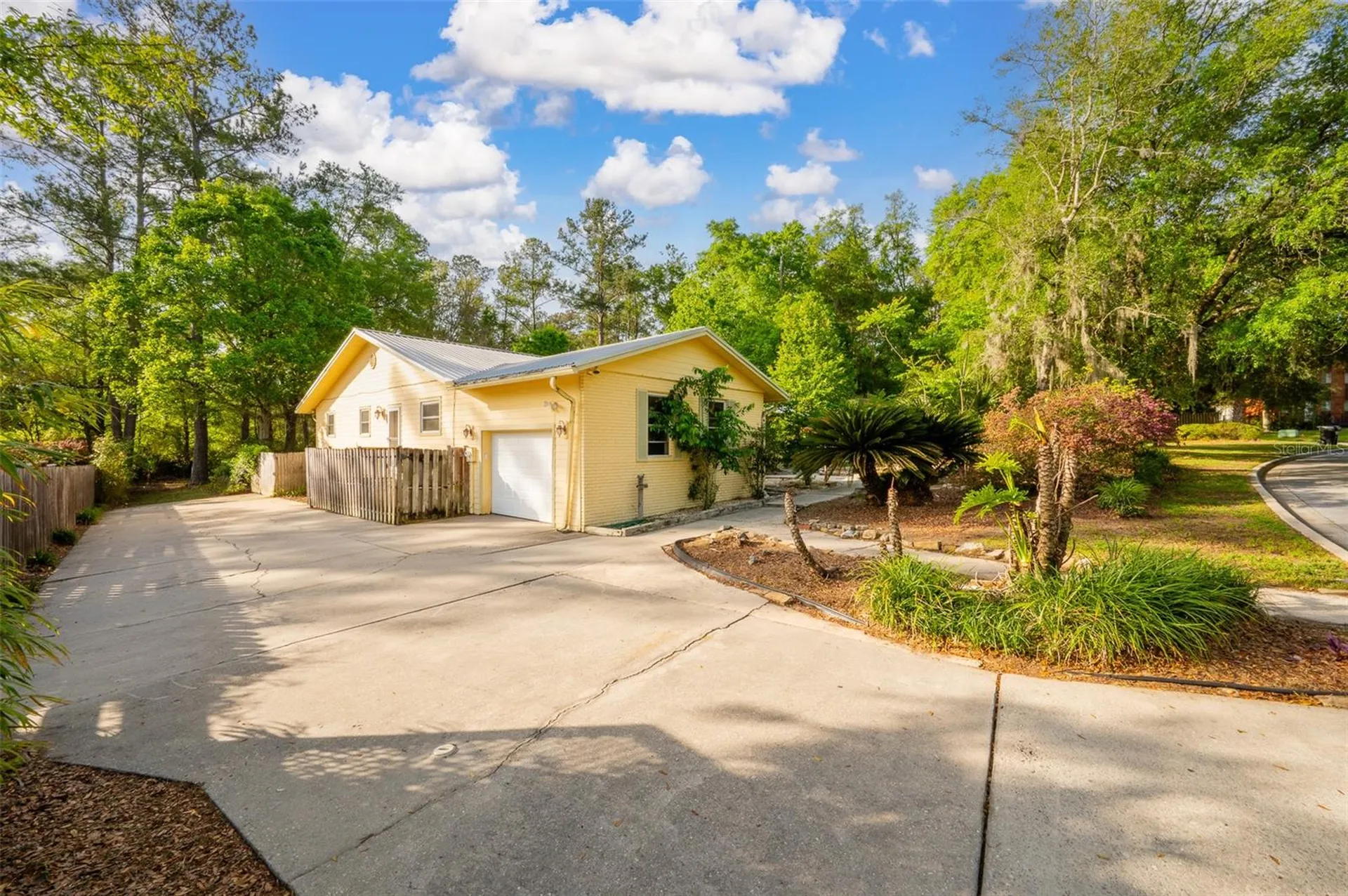 10135 NW 25th Place Gainesville FL 32606