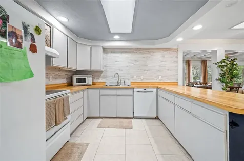 10135 NW 25th Place Gainesville FL 32606