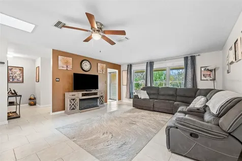10135 NW 25th Place Gainesville FL 32606