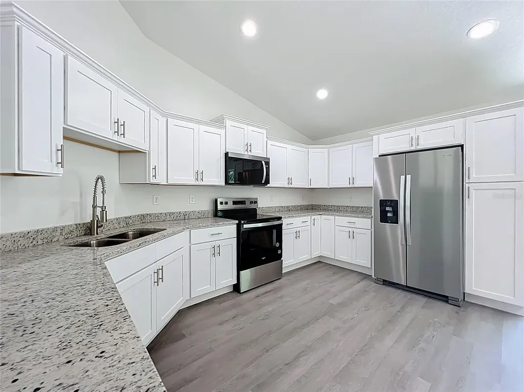 22777 SW Beach Boulevard Dunnellon FL 34431