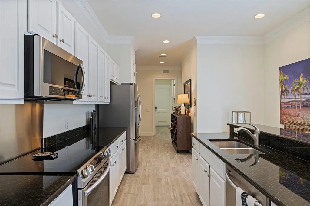 125 Commonwealth Court N St Petersburg FL 33716