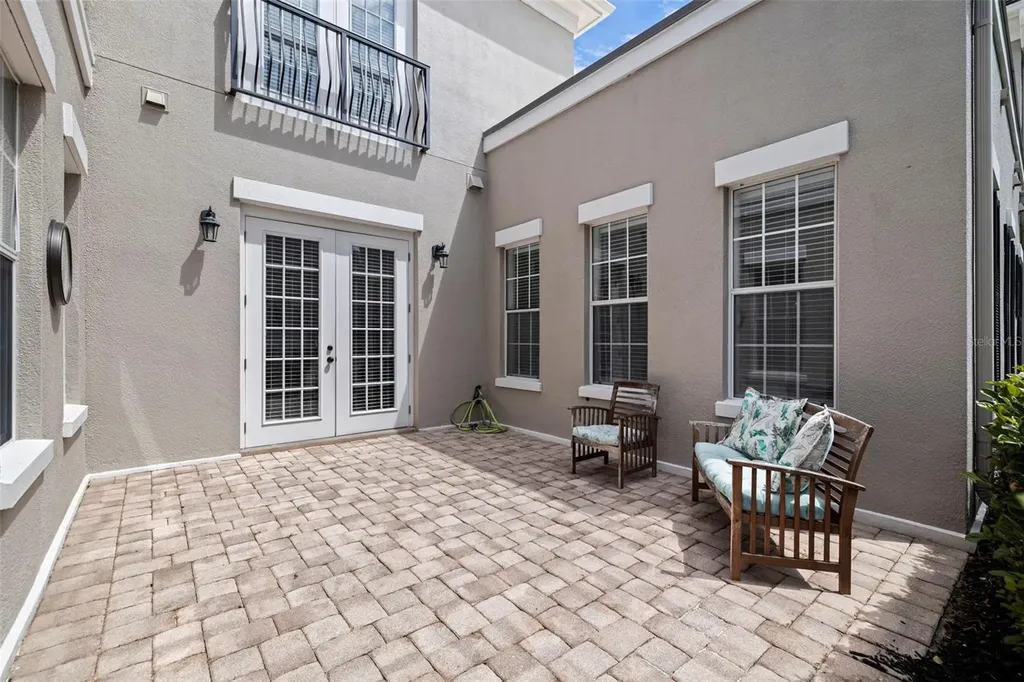 125 Commonwealth Court N St Petersburg FL 33716