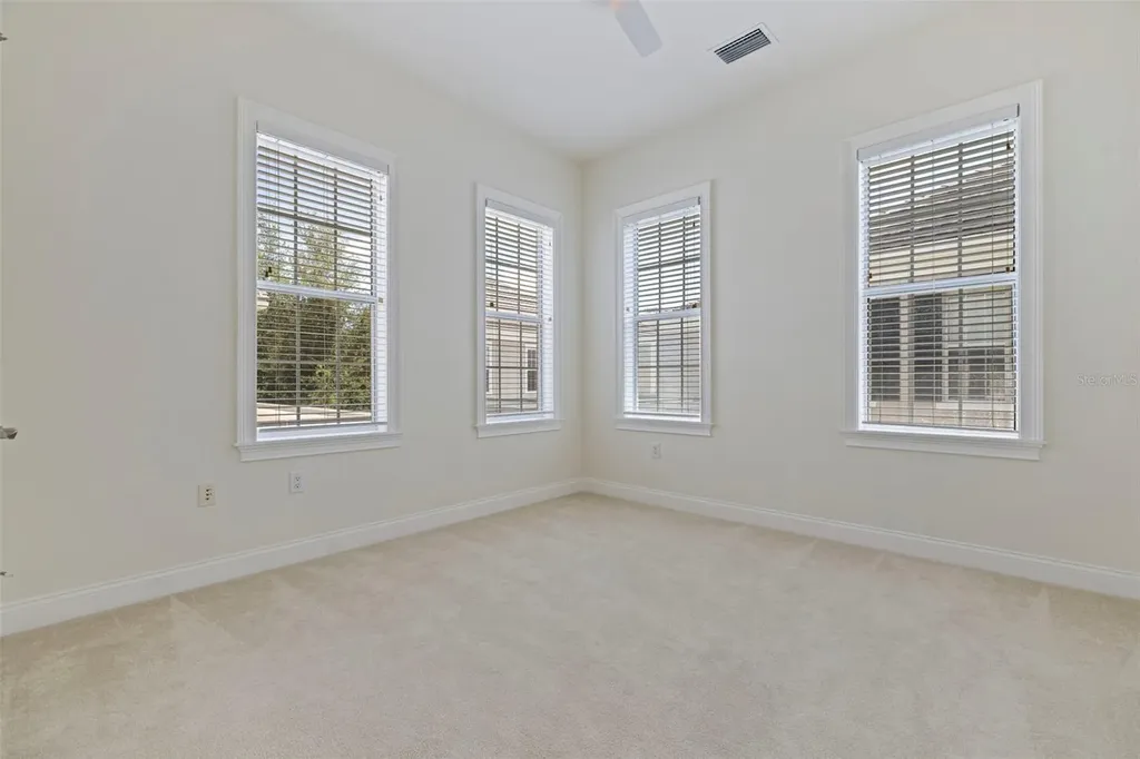125 Commonwealth Court N St Petersburg FL 33716