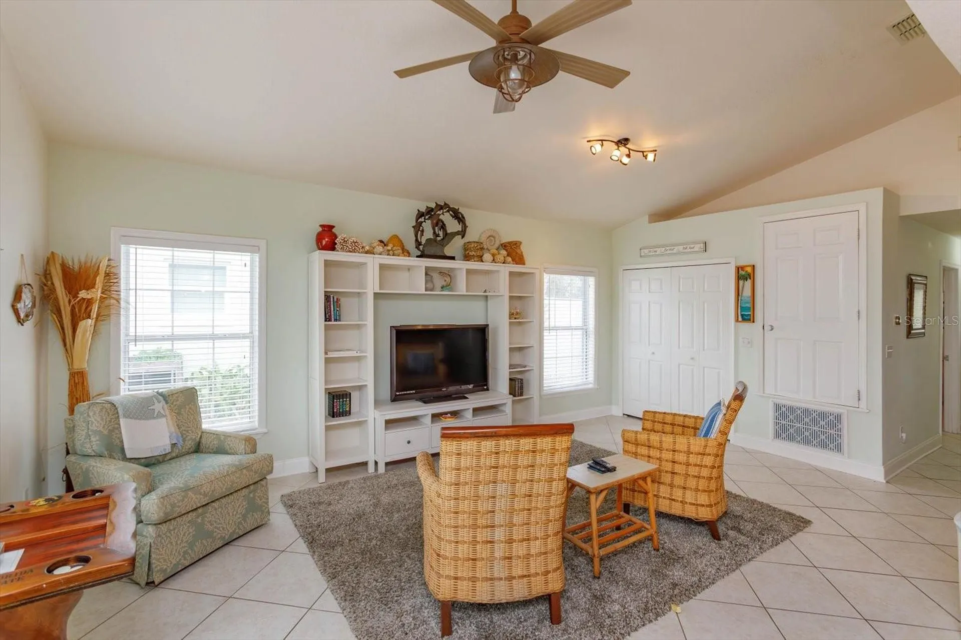830 E 25th Avenue New Smyrna Beach FL 32169