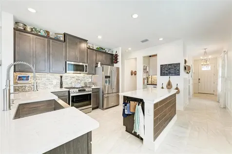 4253 Pond Brook Court Bradenton FL 34211