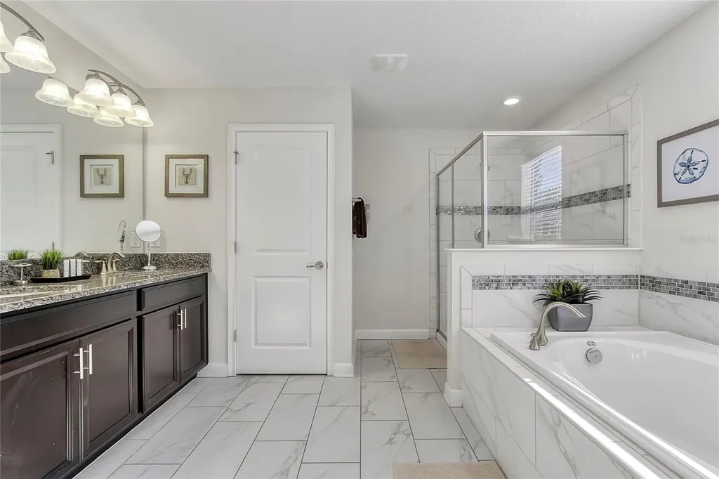1534 Moon Valley Drive Davenport FL 33896