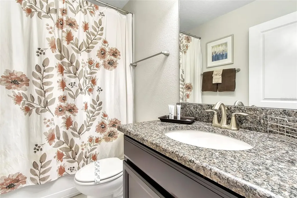1534 Moon Valley Drive Davenport FL 33896