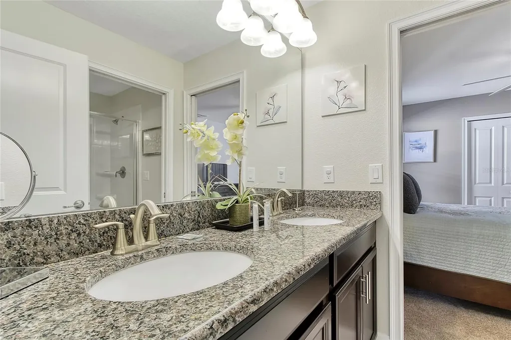 1534 Moon Valley Drive Davenport FL 33896