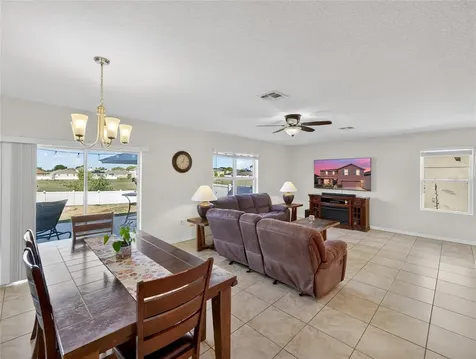 885 Freedom Boulevard Davenport FL 33837