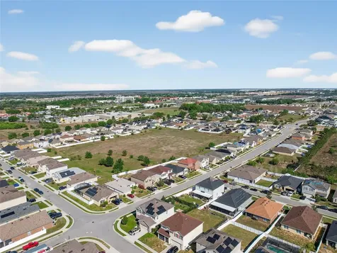 885 Freedom Boulevard Davenport FL 33837