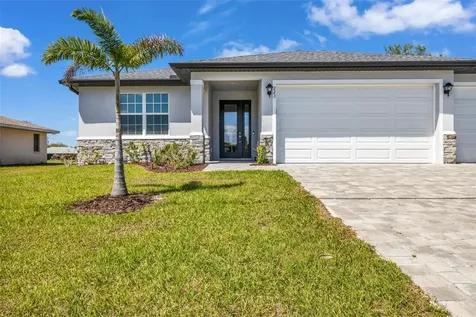 223 Rio De Janeiro Avenue Punta Gorda FL 33983