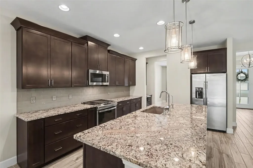 1011 Victoria Hills Drive S Deland FL 32724